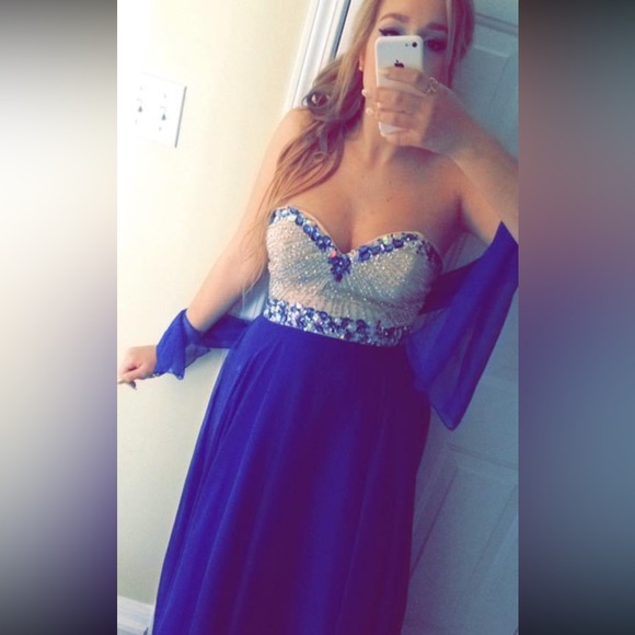 Prom Dress - Picture 9 of 10